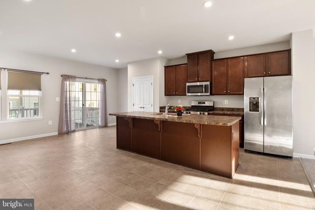 515 STREAMVIEW DR, Fredericksburg, VA 22405