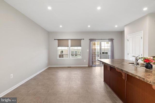 515 STREAMVIEW DR, Fredericksburg, VA 22405