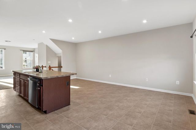 515 STREAMVIEW DR, Fredericksburg, VA 22405