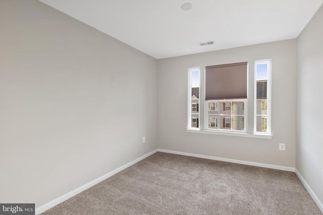 515 STREAMVIEW DR, Fredericksburg, VA 22405