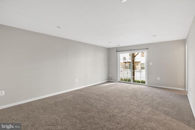 515 STREAMVIEW DR, Fredericksburg, VA 22405