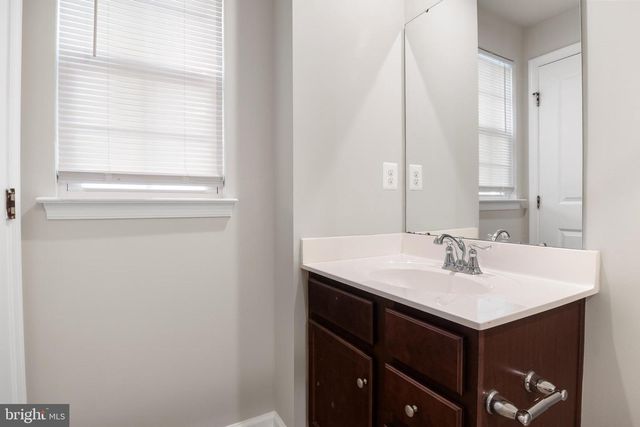 515 STREAMVIEW DR, Fredericksburg, VA 22405