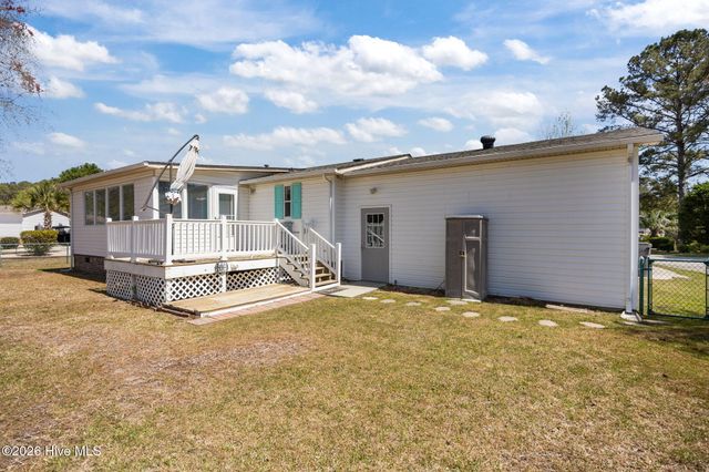 1018 Waterview Lane SW, Carolina Shores, NC 28467