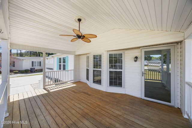 1018 Waterview Lane SW, Carolina Shores, NC 28467