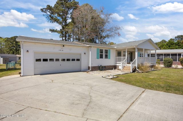 1018 Waterview Lane SW, Carolina Shores, NC 28467
