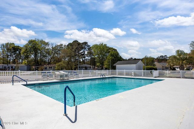 1018 Waterview Lane SW, Carolina Shores, NC 28467