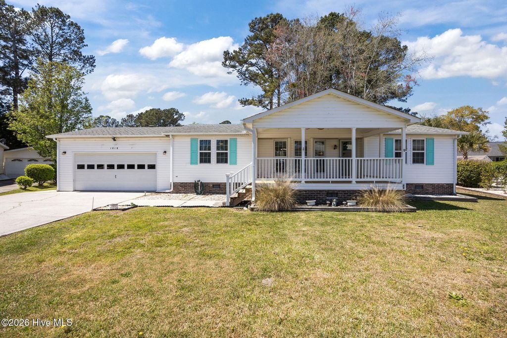 1018 Waterview Lane SW, Carolina Shores, NC 28467