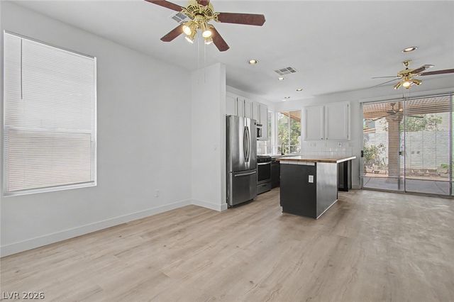 9011 Dulcimer Lane, Las Vegas, NV 89123