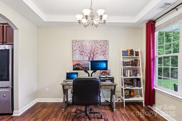 22 Streamside Drive, Hendersonville, NC 28791