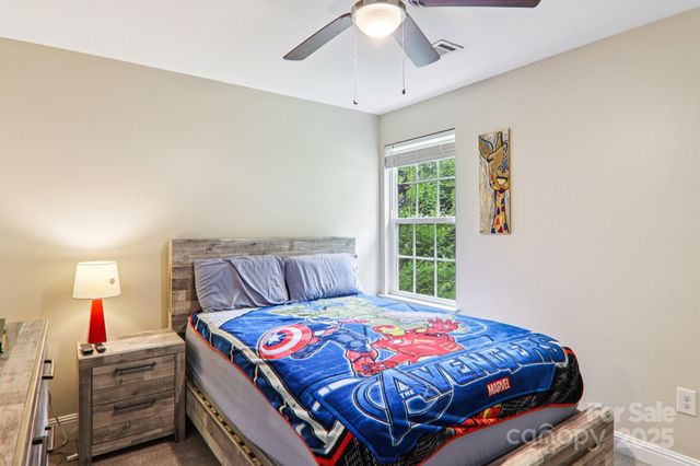 22 Streamside Drive, Hendersonville, NC 28791