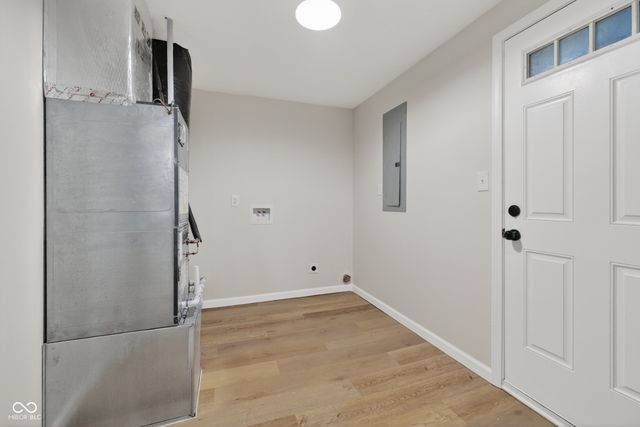 630 Karen Drive, Zionsville, IN 46077