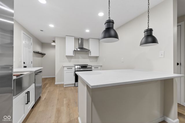 630 Karen Drive, Zionsville, IN 46077