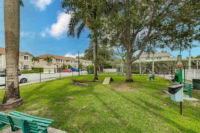 2333 SE 10th Street, Homestead, FL 33035
