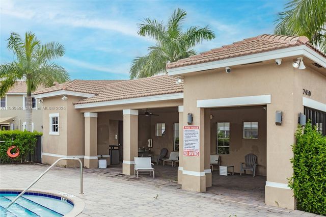 2333 SE 10th Street, Homestead, FL 33035