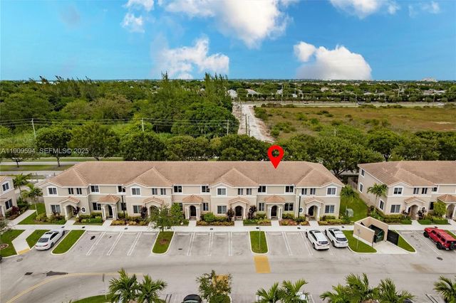 2333 SE 10th Street, Homestead, FL 33035