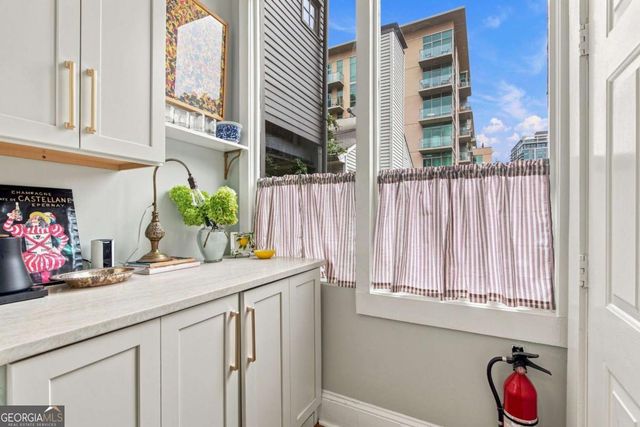 156 7th Street NE 1, Atlanta, GA 30308