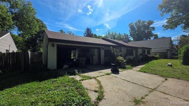 37256 Garvin Street, Clinton Township, MI 48036