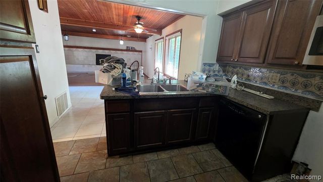 37256 Garvin Street, Clinton Township, MI 48036