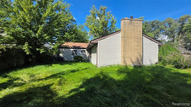 37256 Garvin Street, Clinton Township, MI 48036