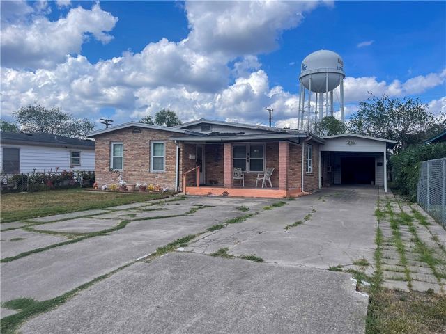 826 E Lott Ave, Kingsville, TX 78363