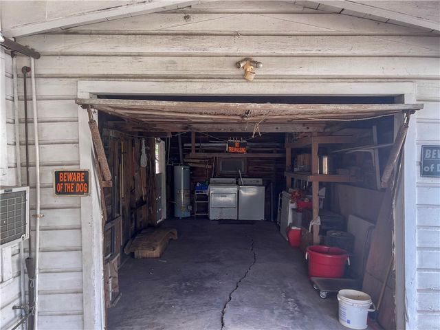 826 E Lott Ave, Kingsville, TX 78363