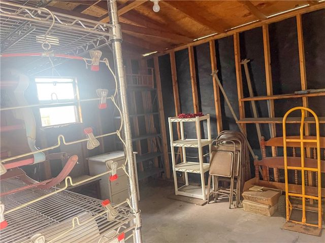 826 E Lott Ave, Kingsville, TX 78363