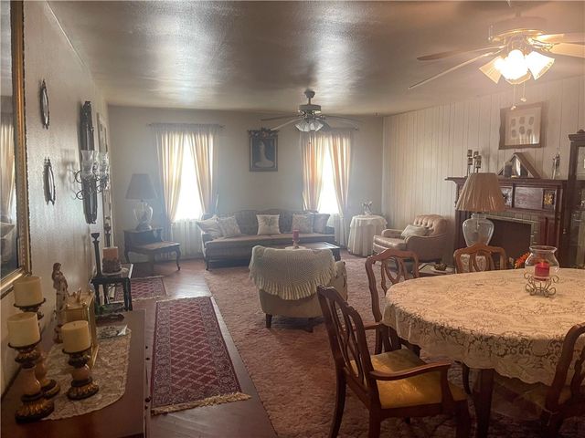 826 E Lott Ave, Kingsville, TX 78363