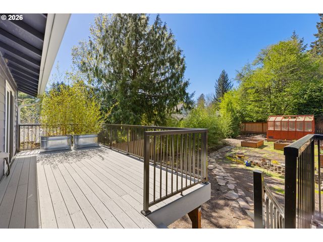 5719 Sw 40TH Ave, Portland, OR 97221