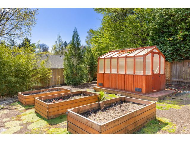 5719 Sw 40TH Ave, Portland, OR 97221