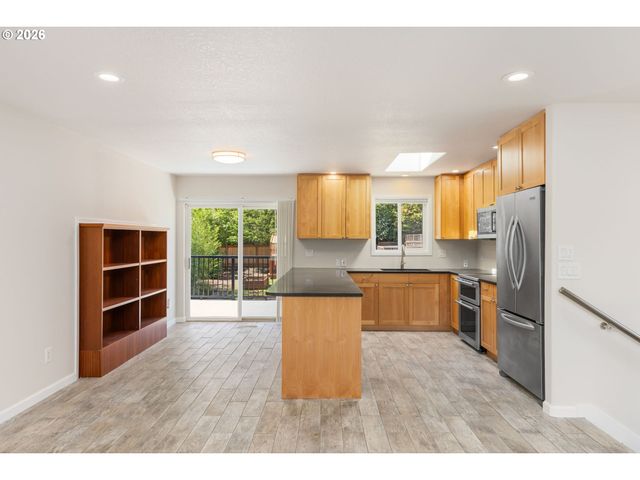 5719 Sw 40TH Ave, Portland, OR 97221