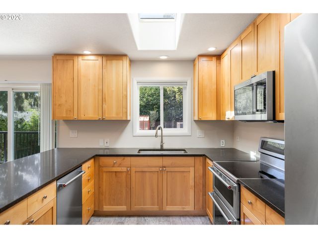 5719 Sw 40TH Ave, Portland, OR 97221