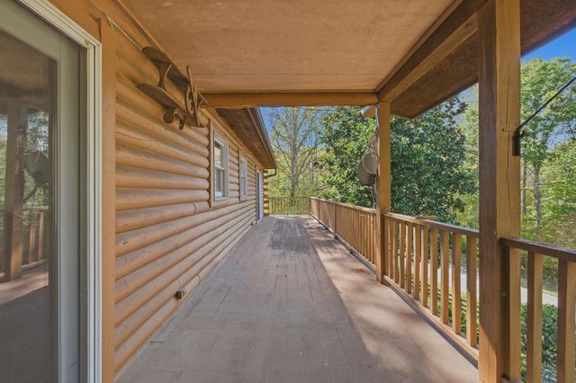 925 W 14 Highway, Landrum, SC 29356