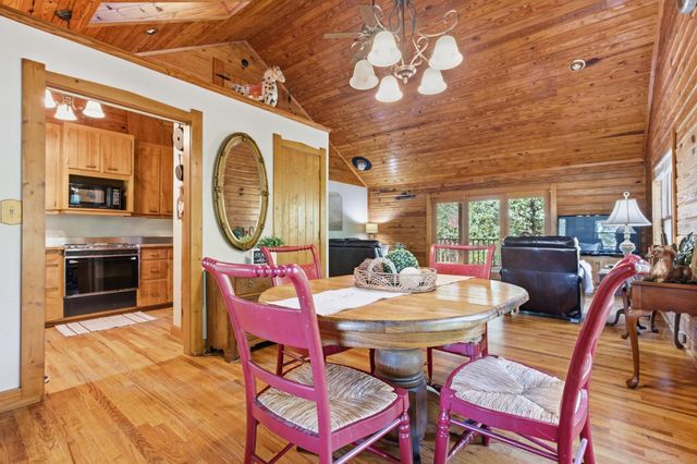 925 W 14 Highway, Landrum, SC 29356