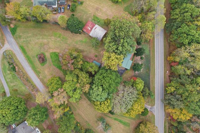 925 W 14 Highway, Landrum, SC 29356