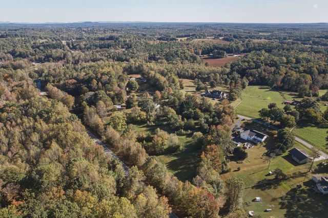 925 W 14 Highway, Landrum, SC 29356