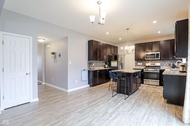 1331 Horse Shoe, Greenwood, IN 46143