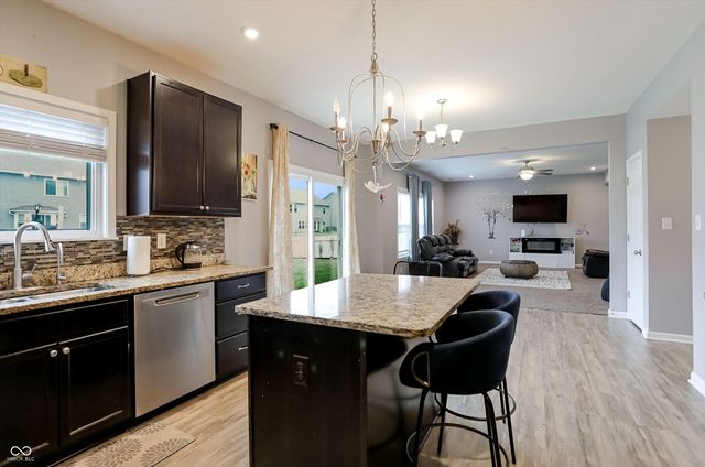 1331 Horse Shoe, Greenwood, IN 46143