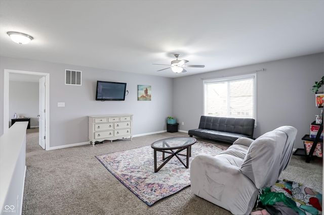 1331 Horse Shoe, Greenwood, IN 46143