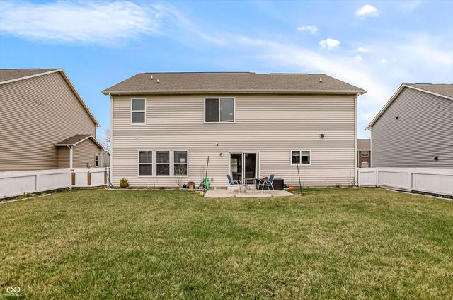 1331 Horse Shoe, Greenwood, IN 46143