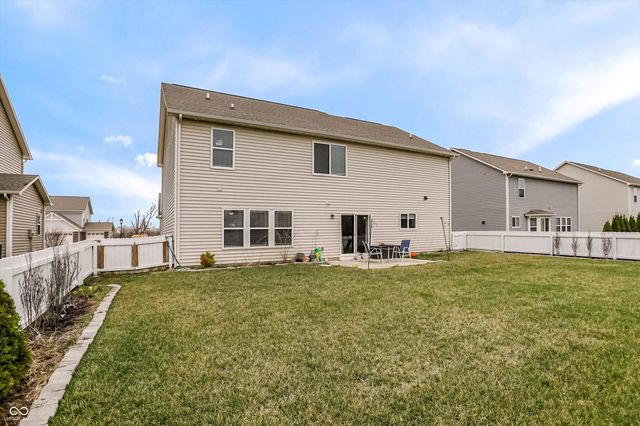 1331 Horse Shoe, Greenwood, IN 46143