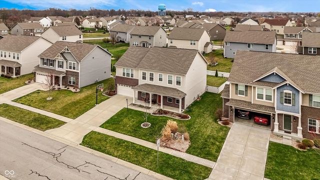 1331 Horse Shoe, Greenwood, IN 46143