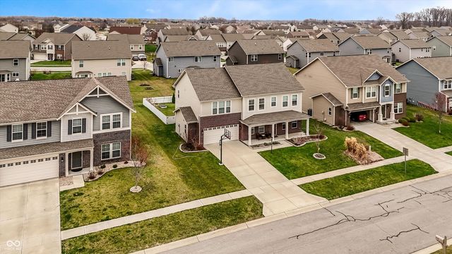 1331 Horse Shoe, Greenwood, IN 46143