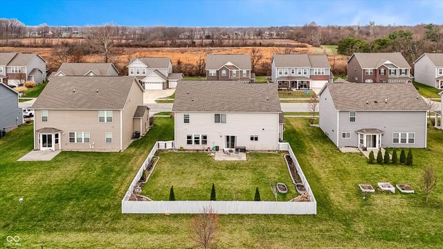 1331 Horse Shoe, Greenwood, IN 46143