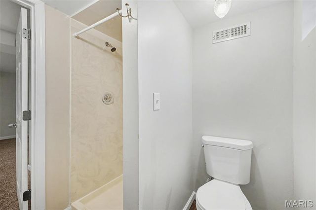 310 Saint Nicholas Lane, Florissant, MO 63031