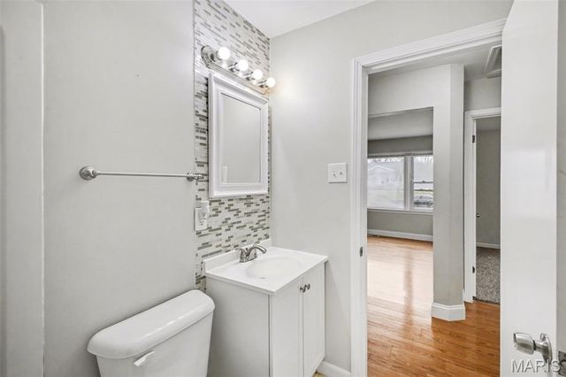 310 Saint Nicholas Lane, Florissant, MO 63031