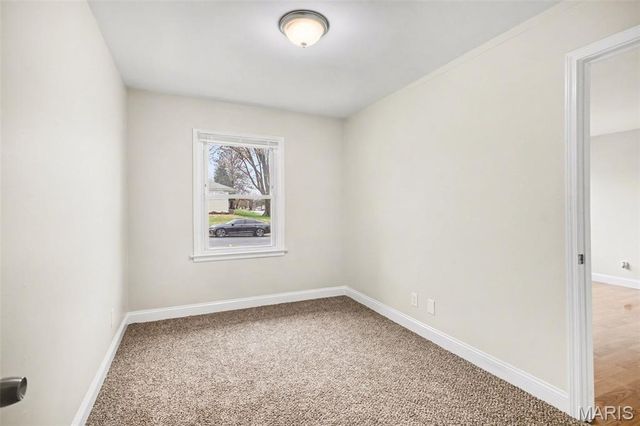 310 Saint Nicholas Lane, Florissant, MO 63031