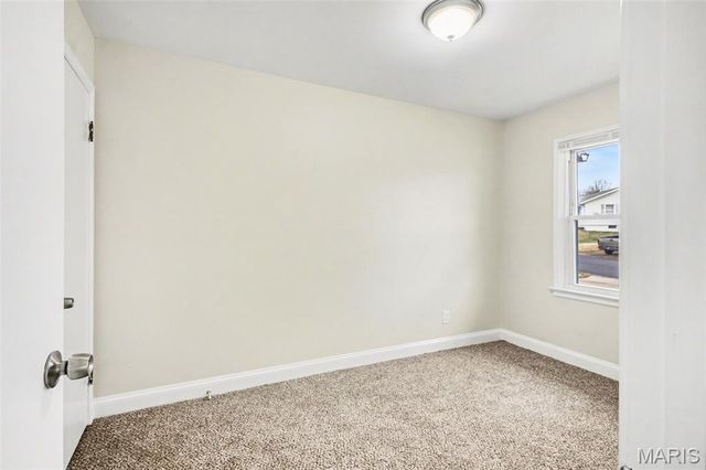 310 Saint Nicholas Lane, Florissant, MO 63031