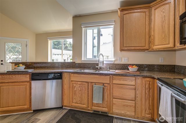 600 Ocean Shores Boulevard SW, Ocean Shores, WA 98569