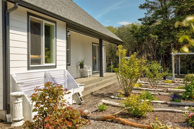 600 Ocean Shores Boulevard SW, Ocean Shores, WA 98569