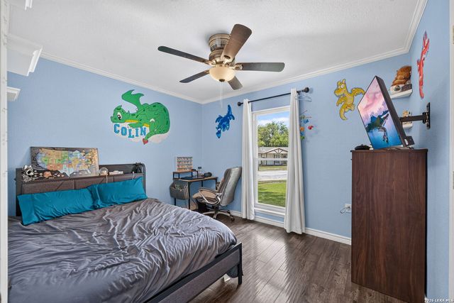 11118 LONE SHADOW TRL, Live Oak, TX 78233